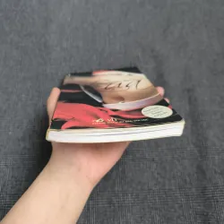 Lụa - Alessandro Baricco 543905