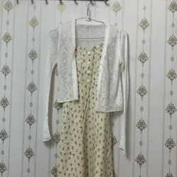 Váy 2 dây hoa nhí cho nữ size S tặng kèm cardigan mỏng khoác ngoài 706379