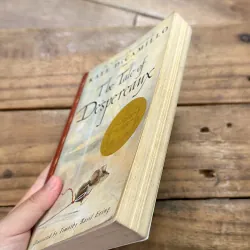 The Tale of Despereaux (Bìa 2) - Kate DiCamillo 746390