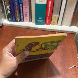 [Sách 8x] - II Văn Học Lịch Sử: Người Phụ Nữ Mới - 1985 797584