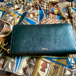 Ví nữ Fossil Logan Leather clutch màu đen mới 100% 48612