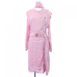 【Đối tượng phiếu giảm giá】Đầm COACH