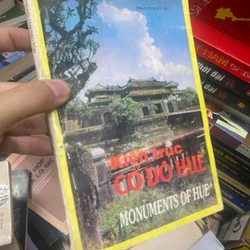 Sách Kiến trúc Cố đô Huế (Monuments of Hue)