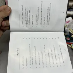 Qua sông Thạch Hãn của tác giả Nguyễn Đức Sơn 1022969