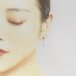 Bông tai kim cương K18WG 0.30CT - Hàng hiệu Chính hãng 876025