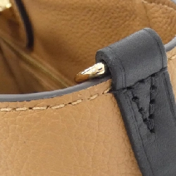 Túi Louis Vuitton Monogram OnMySide MM M53823 617064