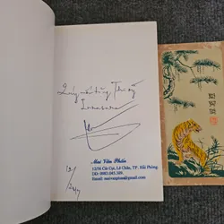 Bầu trời không mái che - có chữ ký Mai Văn Phấn  736890