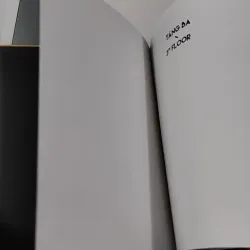 [MIỄN PHÍ BỌC SÁCH] Tầng Ba - Câu chuyện về các nghệ sĩ trẻ đương đại 990376