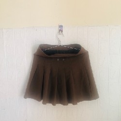 Chân váy dạ màu rêu nhạt 23k