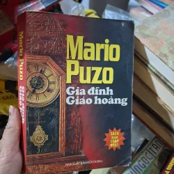 Mario gia đình giáo hoàng