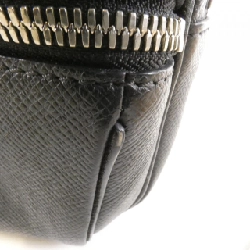 Túi đeo chéo Louis Vuitton Taiga Bum Bag Outdoor M33438 - Hàng hiệu Chính hãng 802100