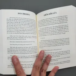 Điểm dối lừa - Dan Brown  991544