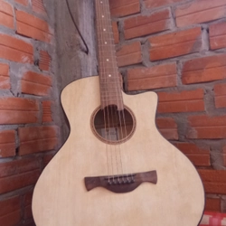 Guitar người lớn #300k âm thanh còn rất tốt 199481