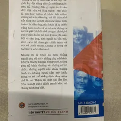 CHIẾN TRANH KHÔNG CÓ MỘT KHUÔN MẶT PHỤ NỮ- SVETLANA ALEXIEVICH 739008