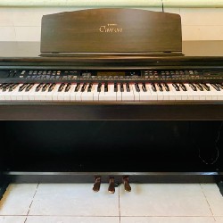 Yamaha cvp 103 3935