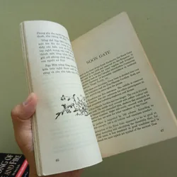 Kiến trúc cố đô huế, sách ngoại văn tiếng Anh, english book, tiểu thuyết  595931