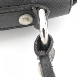 Túi xách vai Louis Vuitton Taiga Andre M32482 609664