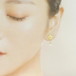 Bông tai hoa ngọc trai nước ngọt 750YG/K18YG - Hàng hiệu Authentic 869945