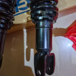 Bán phuộc sau, fullbox mới toanh 99%, cao 355mm. 
600k. 1025903