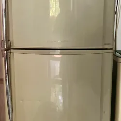 Tủ lạnh toshiba 180 lít 2 ngăn còn sử dụng tốt, tiết kiệm điện