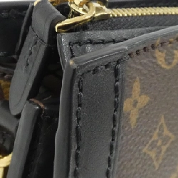 Túi xách đeo vai Louis Vuitton Monogram Reverse Trunk Clutch M43596 - Hàng hiệu Authentic 802690