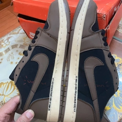 Nike mới 100% size 41 198776