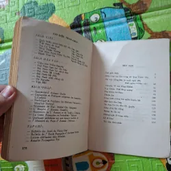Chuyện Triều Nguyễn 1041020