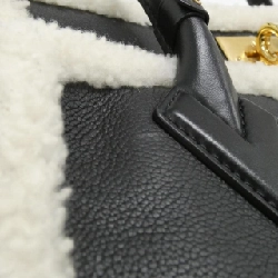 Túi Louis Vuitton On My Side MM M58908 616955