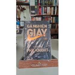 Gã nghiện giày - mới seal - Phil Knight STB501