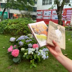 Combo 2 cuốn của Lê Huy Hoàng: "Cô gái tháng Mười" & "Ngày dĩ vãng ngủ yên" 796616
