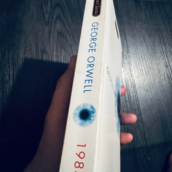 1984 - George Well (bản tiếng Anh khổ nhỏ) 453954