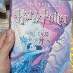 Harry Potter và Phòng Chứa Bí Mật tập 2 số La Tinh bìa hoạt hình 