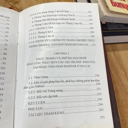 TÌM HIỂU THANG ÂM -ĐIỆU THỨC TRONG ÂM NHẠC DÂN GIAN BAHNAR,Bản bìa cứng, có chữ ký tác giả 528020