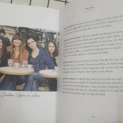 Phong cách Sống Như Người PARIS. Tg. Anna, Audrey, Caroline và Sophie. Nxb Thế Giới 2018 714820
