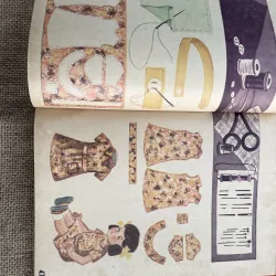 Tiếng Nga vỡ vòng, bằng hình ảnh, in tại Nga  791801