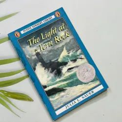 Ngoại văn thiếu nhi The Light at Tern Rock (Julia L. Sauer)