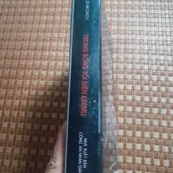 TRONG BÓNG TỐI ĐIỆN KREMLI 1024856