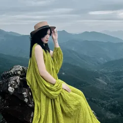 Váy mua 280k mới mặc 30p chụp ảnh new 99% 998483