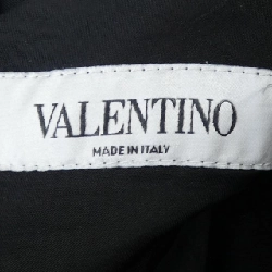Quần short VALENTINO VB3RD08075Y - Hàng hiệu Authentic 819060