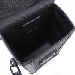 Túi xách đeo vai Louis Vuitton Trunk Monogram Vertikal Wearable Wallet M82070 613315