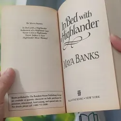 In Bed with a Highlander - Maya Banks 1027508