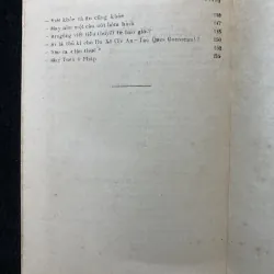 Chuyện làng văn Việt Nam và Thế giới (trọn bộ 2 tập)  1032477