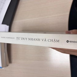 Sách "Tư duy nhanh và chậm" 552064