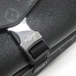 Túi đeo chéo Louis Vuitton Taiga Lama M30746 - Hàng hiệu Chính hãng 769760