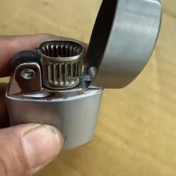 bật lửa xăng đá  RONSON  USA 956983