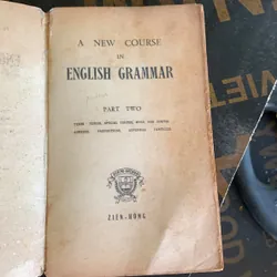 A NEW COURSE IN ENGLISH GRAMMAR,  of Zien-Mong English  575363