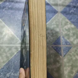 Truyện ngắn quái dị 975064