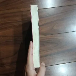 Hoa hồng giấu trong cặp sách 757441