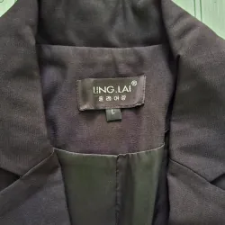 Áo Blazer/ áo vest nam nữ unisex màu đen size L còn tốt 999618