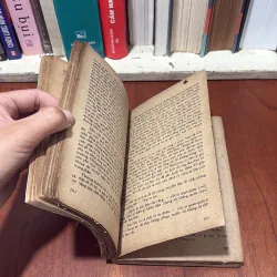 II Tiểu Thuyết: Giã Từ Vũ Khí  (Giải Thưởng Nobel) - E. HEMING WAY - 1987 746632